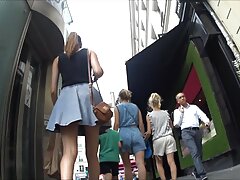 Porta gli video porno free italiani ospiti sull'ipnosi e fai l'amore sotto il naso