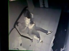 Traditore pompe di una sottile bionda nella parte film porno italiani con tettone posteriore di sua moglie