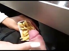 Lesbiche leccare figa video gay italiani gratis pelosa, rasata, con un membro