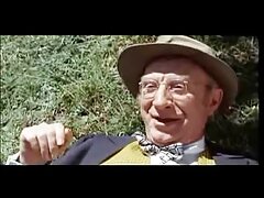 Massaggio del film hard italiani streaming cliente, piedi neri e chiedere il sesso